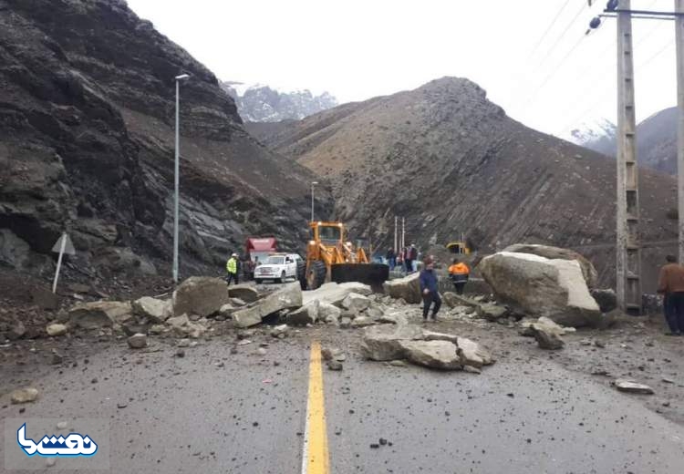 جاده چالوس تا ۱۰ روز بسته است