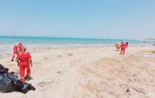 ساحل بندر بوشهر از لکه‌های نفتی پاک‌سازی شد